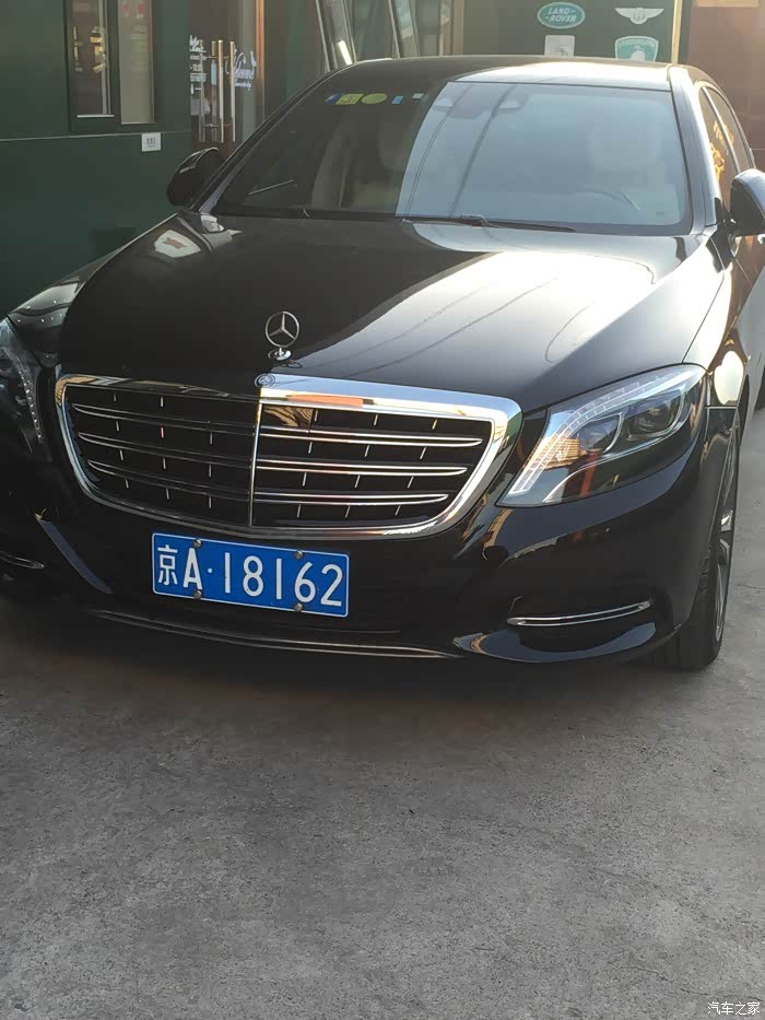 台风杜鹃来袭冒雨简上s500l金标提车作业