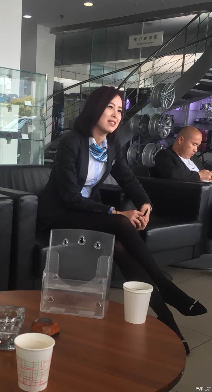 申江路宝马4s店