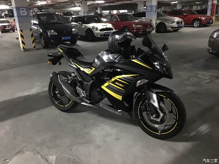 15款黑色双缸小忍者