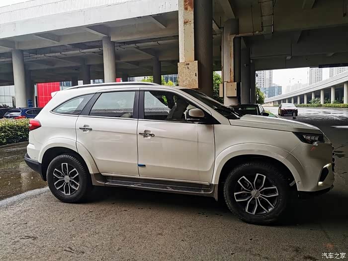 越野乐趣普及者江铃驭胜s350