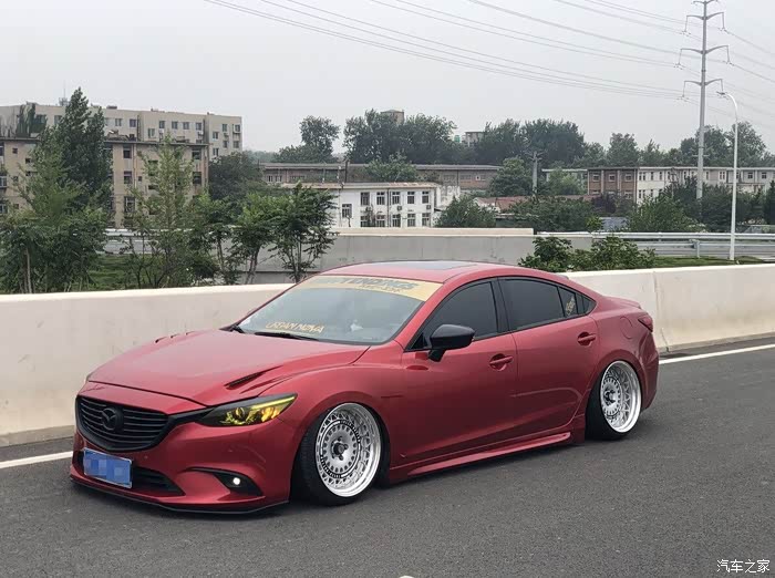 魂动红配色阿特斯