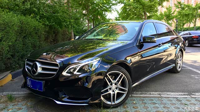 【图】e320l运动生活照~换装原厂led 镜面大标~~_奔驰e级论坛_汽车之