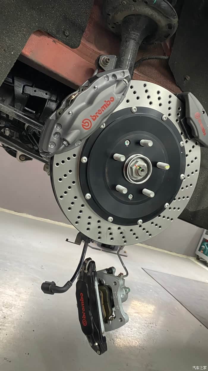 汉ev拒绝刹车点头后轮双卡钳车友真实反馈