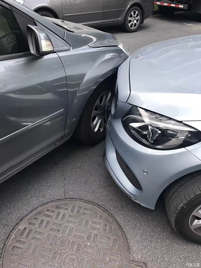 今天和人碰了,郁闷