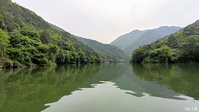 景色宜人的卢茨湾