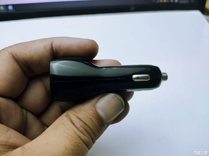 我的秀场我做主盯盯拍车载充电器25