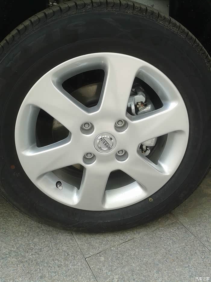【图】这铝合金轮毂是不是原厂的, 求鉴定_启辰r50论坛_汽车之家论坛