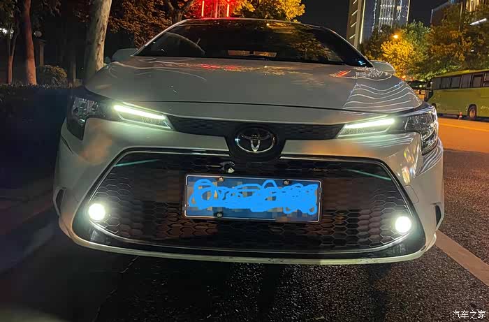 19款雷凌豪华版低成本还原原厂雾灯