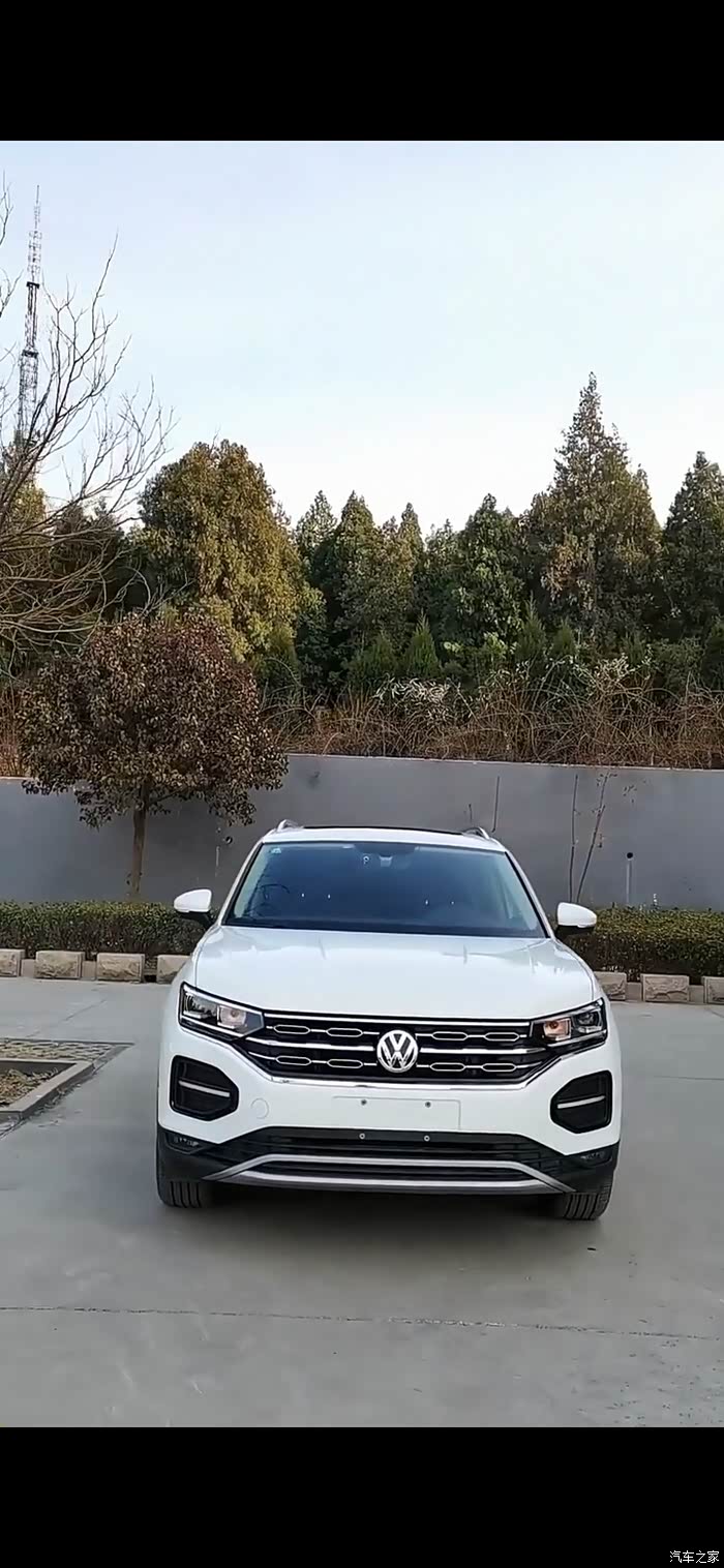 探山揽月无畏无惧大众探岳