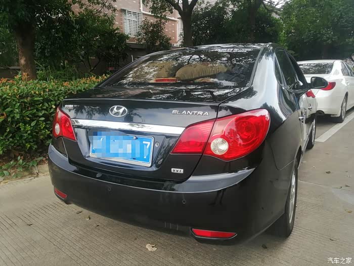 10年现代悦动16自动高配现在值多少钱