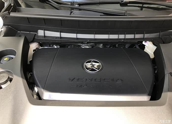 启辰星15t涡轮增压发动机.