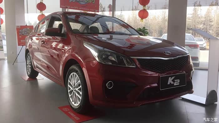 【图】第一次见红色的k2,这颜色绝了_起亚k2论坛_汽车之家论坛