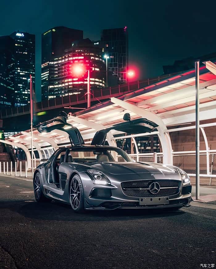 超跑范十足的奔驰sls amg