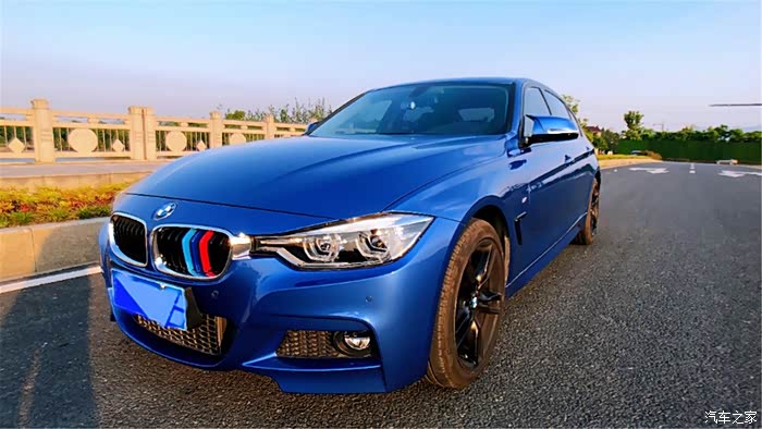 外观精致,宝马内饰考究.