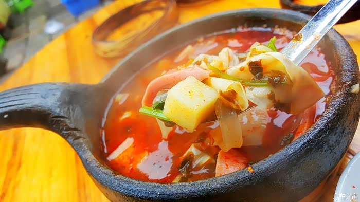 【^_^---贵阳美食】名小吃@小锅凉粉,是热的!