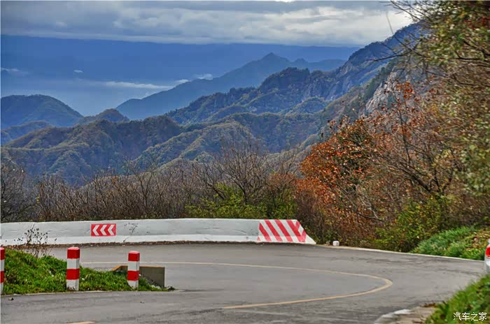 秦岭秋色国道210秦岭段