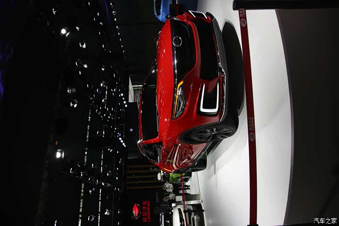 2016广州车展观陆风展台#x7x8逍遥来