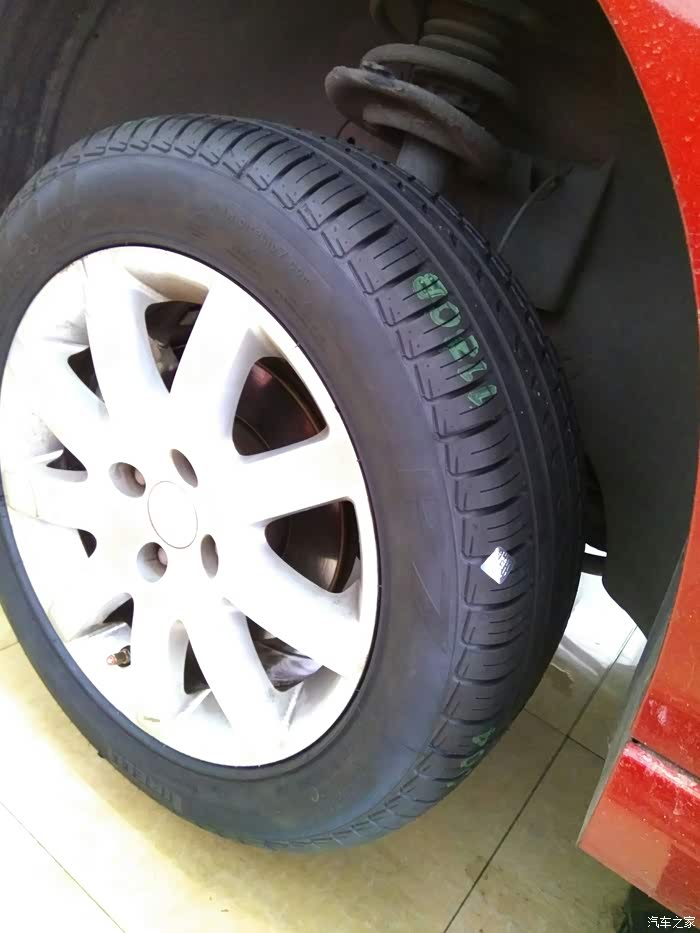 【图】13款308更换轮胎作业_标致308论坛_汽车之家论坛