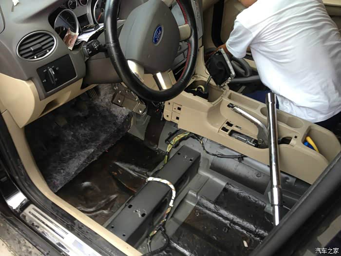 【图】经典福更换原车地毯和自己做全车隔音---申精_福克斯论坛_汽车
