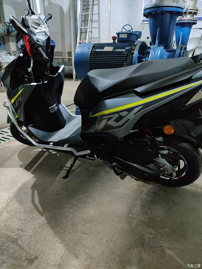 新入20款灰色无钥匙版裂行改装轮胎