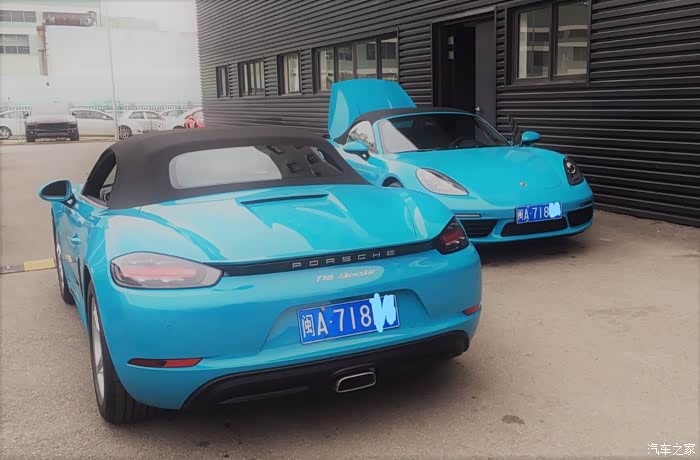 谐对迈阿密蓝(车牌只差位),前面   知道后面车主会会怪我侵犯肖像权 =