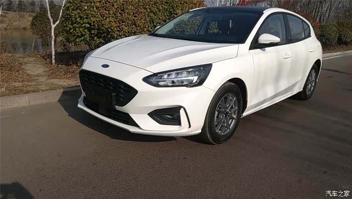 2021年入手自己的第一台车,两厢锋潮型福克斯