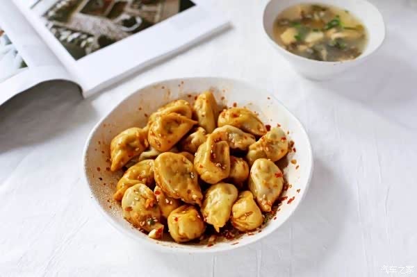 积分大放送香辣红油拌水饺辣炒花蛤