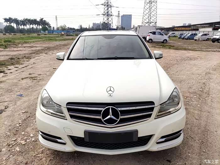 经典车型老款的奔驰c级