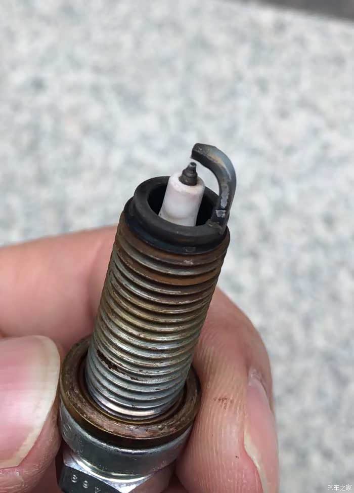 glk26040000公里火花塞检查