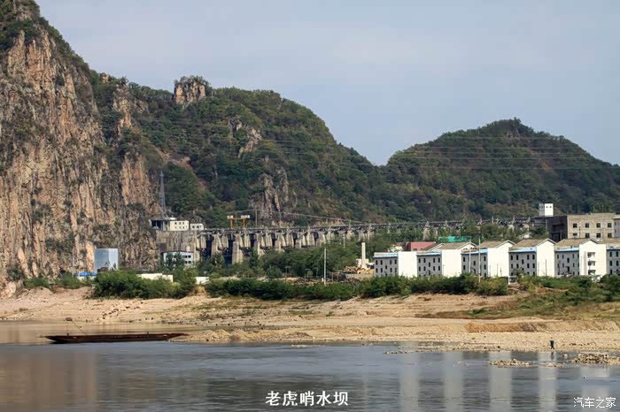 2015年十一游走在宽甸千岛湖集安老虎哨口岸乾坤大弯