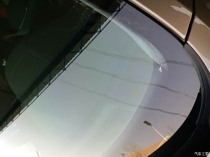 这三道液体流动痕迹擦洗不掉,车友们有啥好方法?