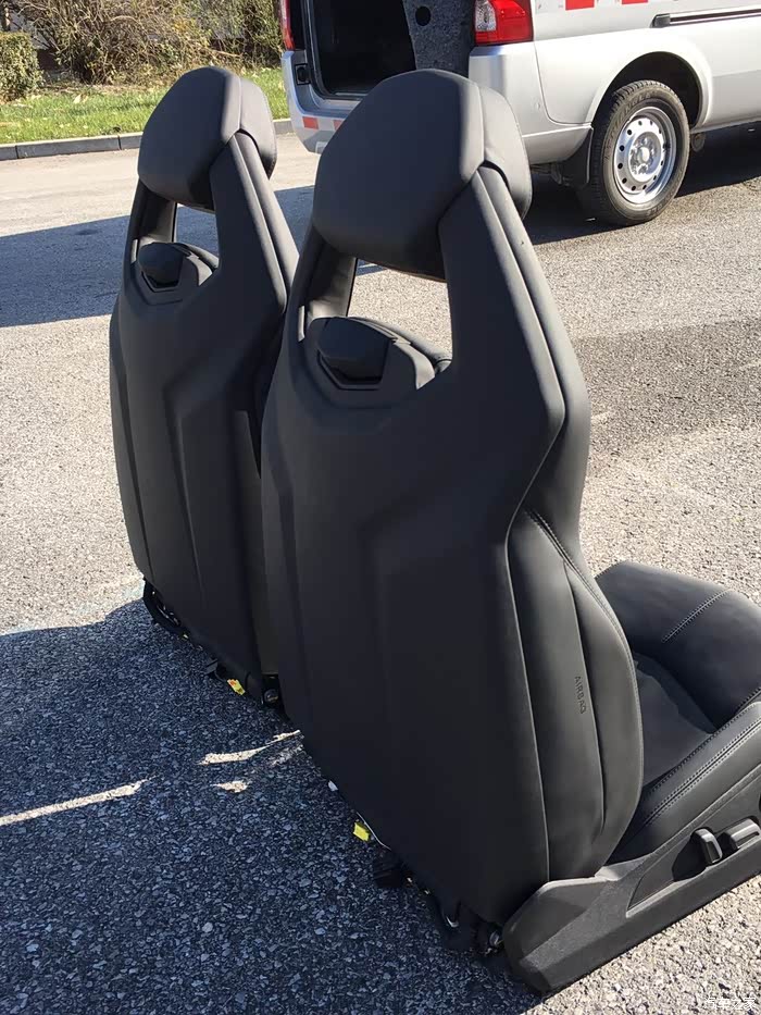 各位大神帮忙看看是兰博基尼lp系列哪款的座椅