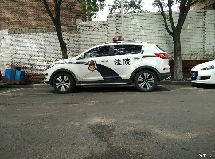 智跑警车帅不帅
