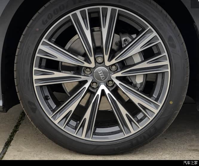 收一套奥迪原装25540r20的原装轮圈轮胎