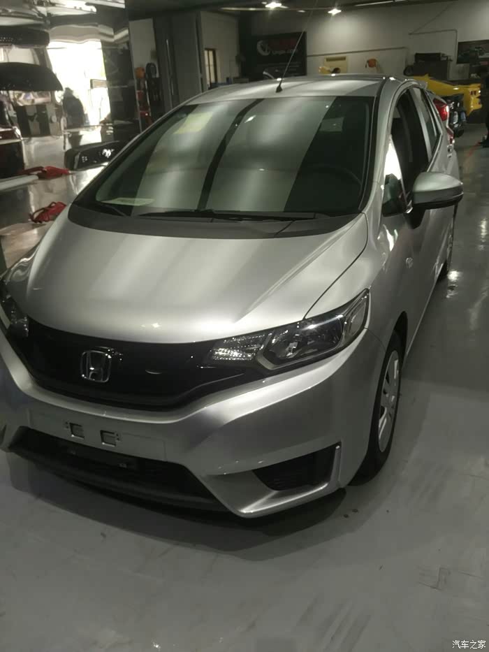 纠结,飞度选哪个颜色好?