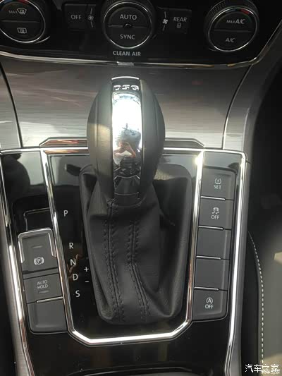 看上新帕萨特280尊荣版,试驾感觉不错