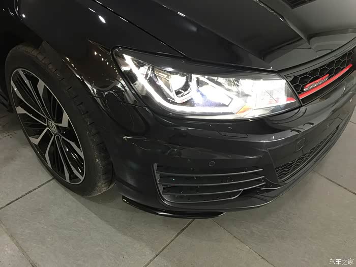 黑色凌渡gts提回家,喜欢的就是速度与激情