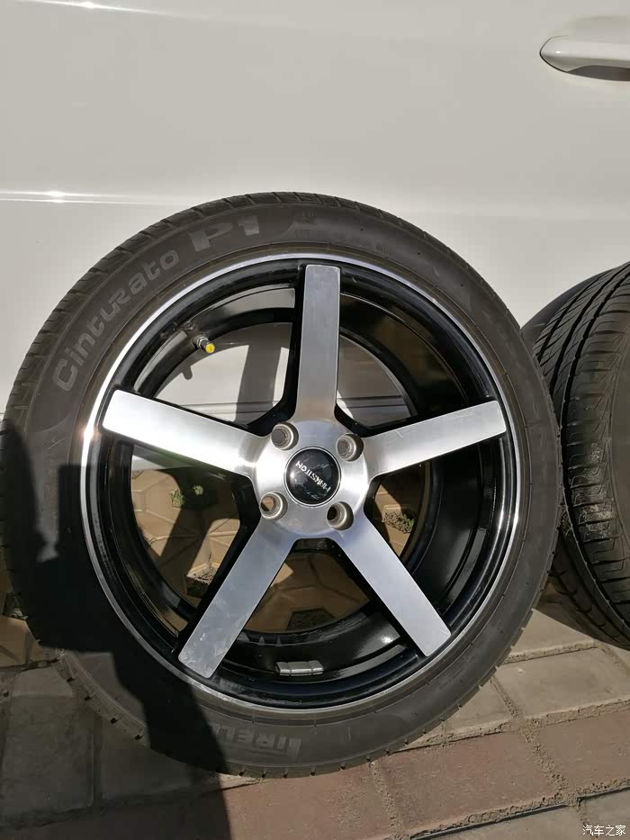 新换沃森cv3轮毂倍耐力p1轮胎205/45/16效果杠杠的