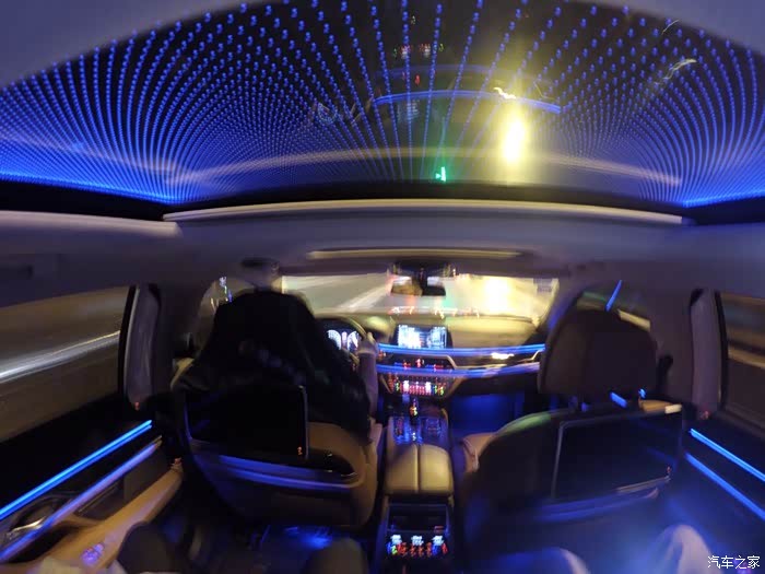 17款740li豪华自带的星空顶大家觉得暗不暗