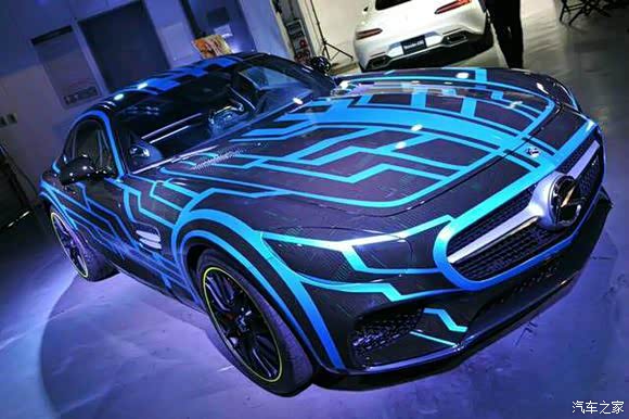 我看的假面骑士drive中主角的amggt好帅