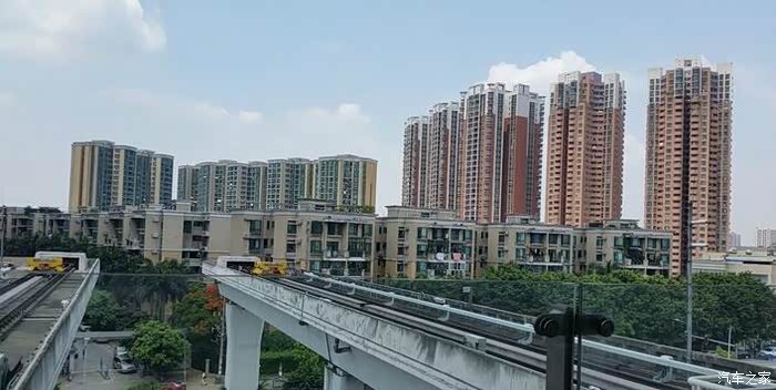发一下距离我家最近的广州地铁站五号线滘口站风光