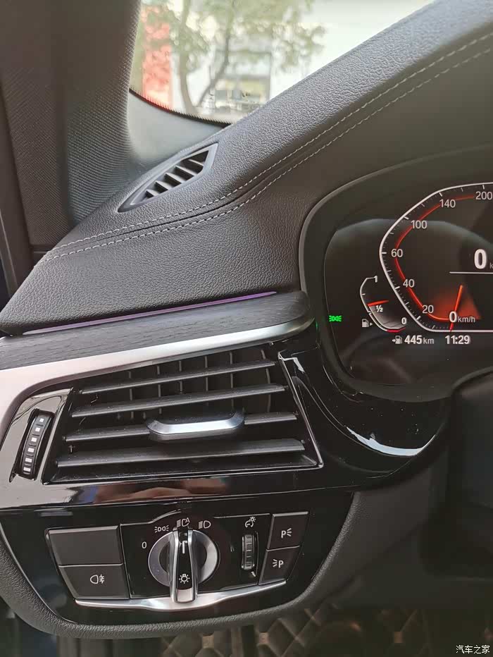 【图】宝马5仪表台可以选装真皮吗?_宝马5系论坛_汽车之家论坛