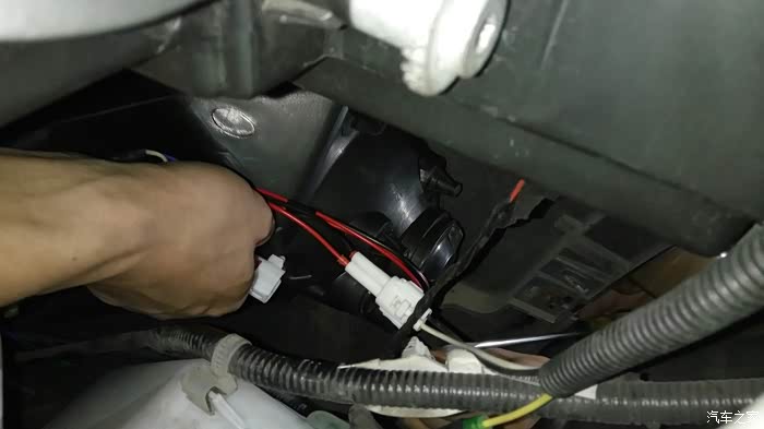 上海cs75官方车友会586更换前雾灯