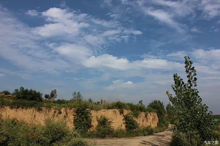 华胥镇女娲雕塑