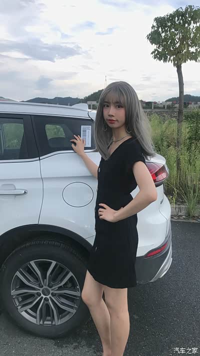 【180美女当车模】我的吉利博越,我喜欢!