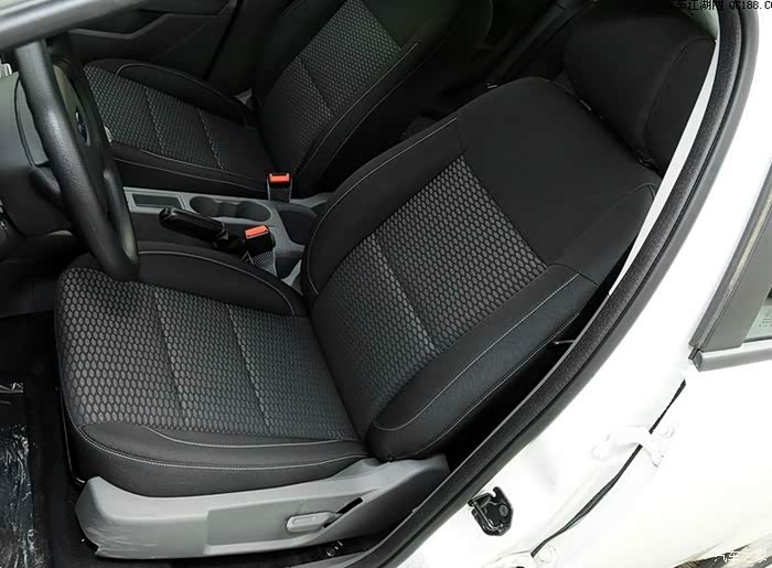 出售经典福克斯座椅一队(八五勿删!跪谢)