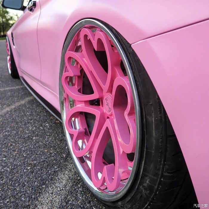 这枚粉红色m4爱心轮毂如何