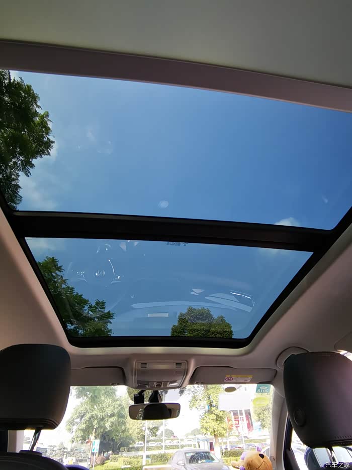 时尚有魅力,爱上大众途岳.