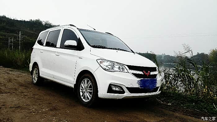 钓鱼创业专用车五菱宏光s1