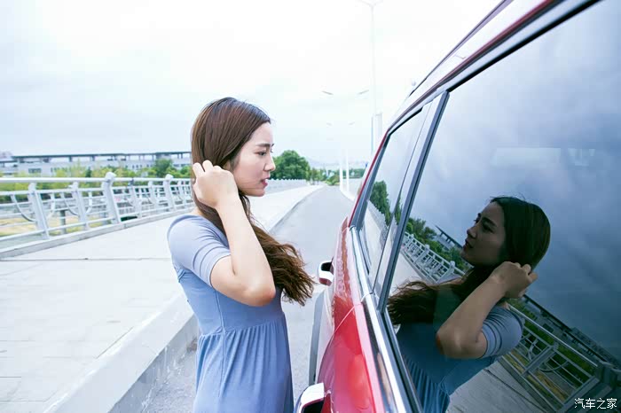 准媳妇当车模最美的时光遇见最美的你